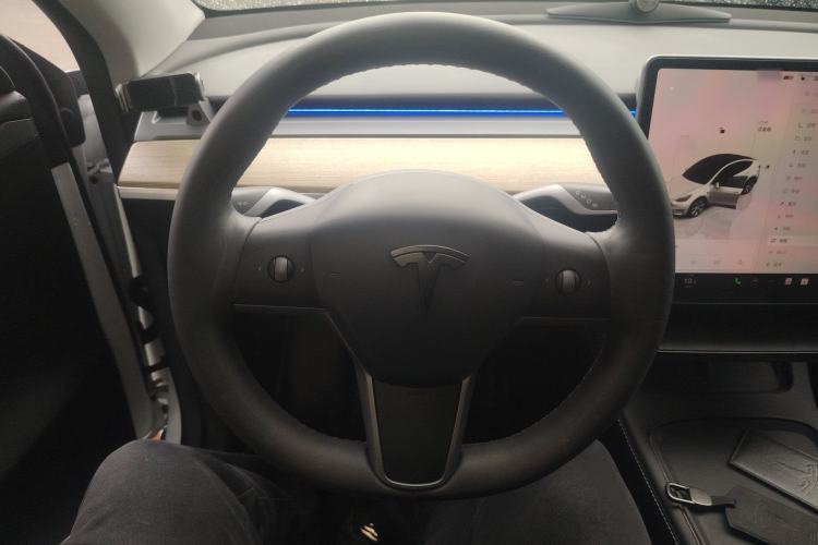 Used Tesla Model Y 2022 Revised Version Rear-Wheel Drive Steering Wheel