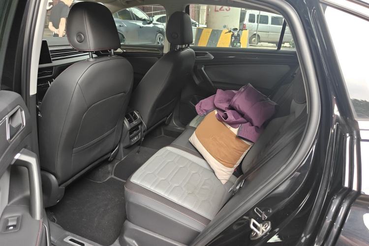 Used Volkswagen Tiguan X 2022 330TSI Two-Wheel-Drive Flagship Edition Left Rear Seat