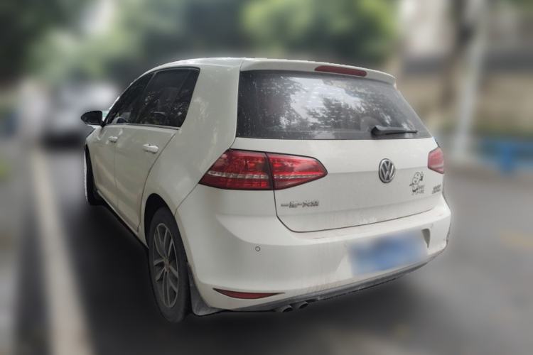 Used Volkswagen Golf 2016 230TSI Automatic Luxury Version
