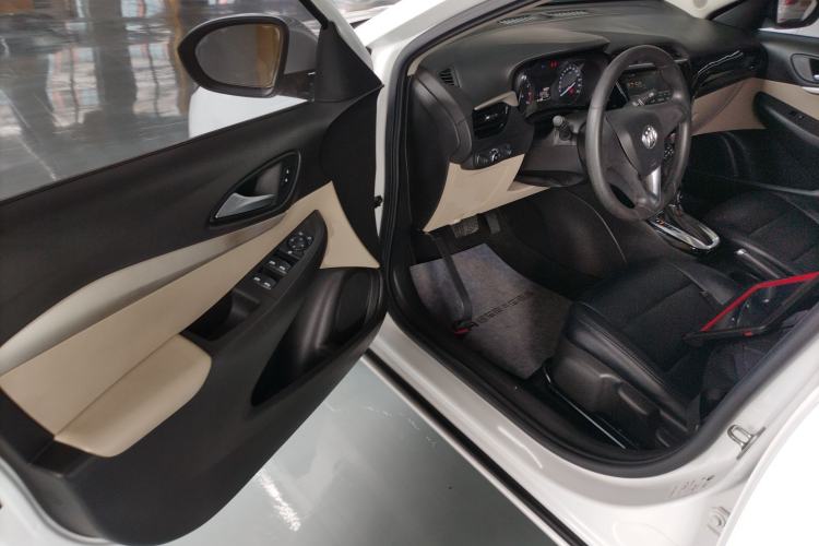 Used Buick Excelle 2020 15N CVT Elite Edition Driver Seat