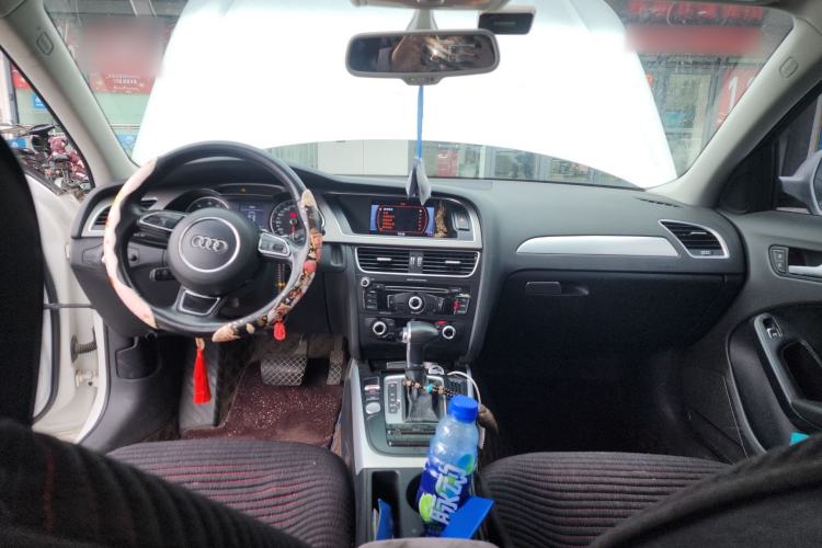 Used Audi A4L 2016 35 TFSI Collector's Edition Automatic Standard Model
