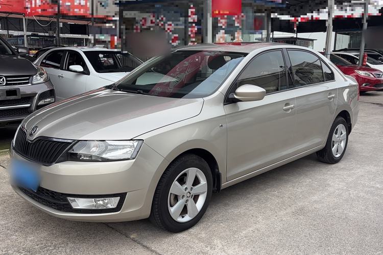 Used Skoda Rapid 2015 1.6L Automatic Smart Selection Model