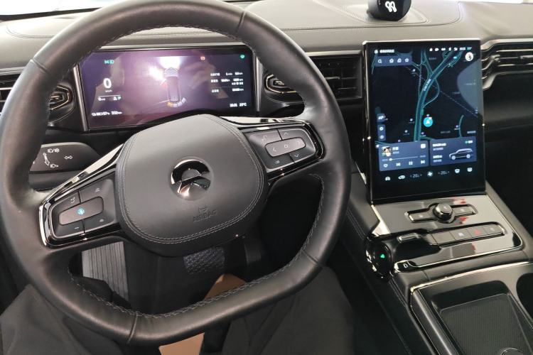 Used Nio ES8 2020 580 km Signature Edition 7-Seater Version
