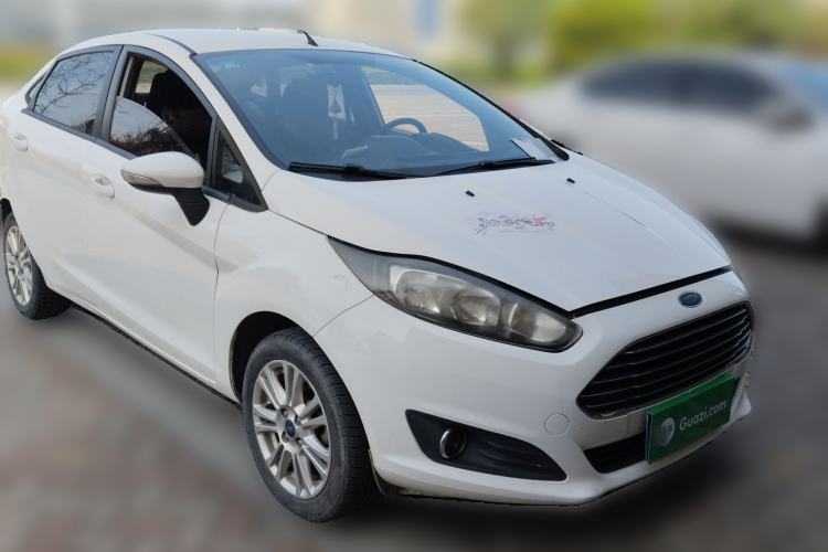 Used Ford Fiesta 2013 Sedan 1.5L Manual Fashion Edition Front Right 45 Deg