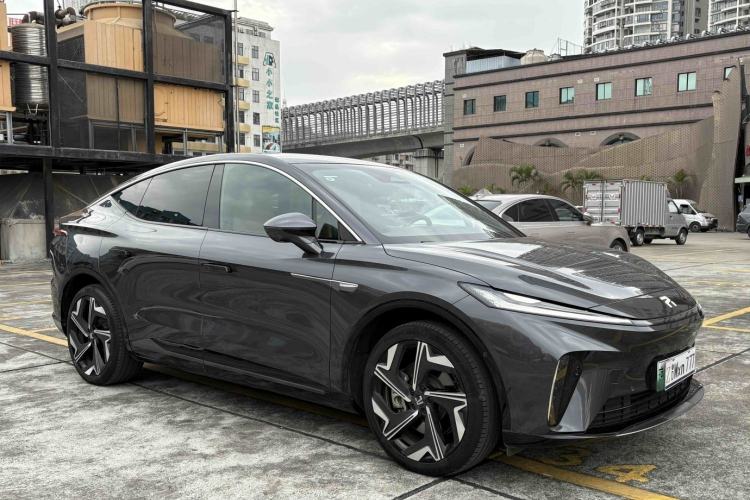 Used Rising R7 2023 Rear-Drive Screen King Edition