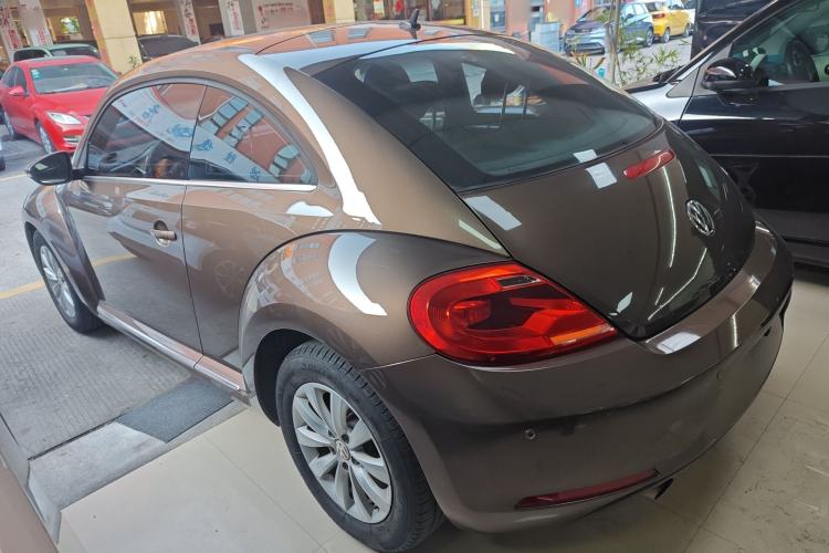 Used Volkswagen Beetle 2015 180TSI model
