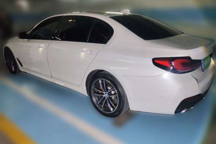 Used BMW 5 Series 2022 Second Facelift 525Li M Sport Package Rear Left 45 Deg