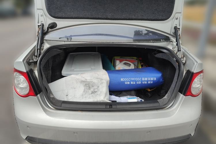 Used Volkswagen Sagitar 2009 1.6L Automatic Comfort Edition Trunk