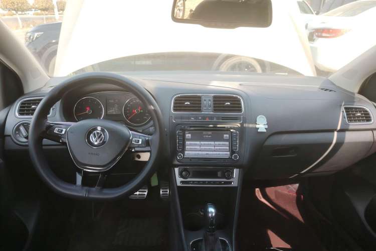 Used Volkswagen Polo 2014 1.6L Cross Polo Automatic