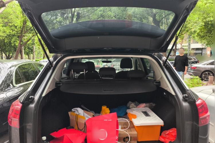 Used Volkswagen Tayron 2020 330TSI Two-Wheel Drive Luxury Smart Connectivity Version Trunk