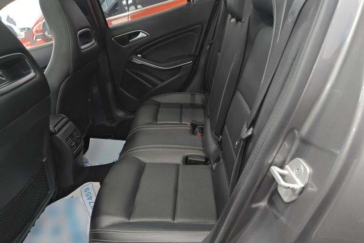 Used Mercedes-Benz GLA 2015 GLA 200 Fashion Model
