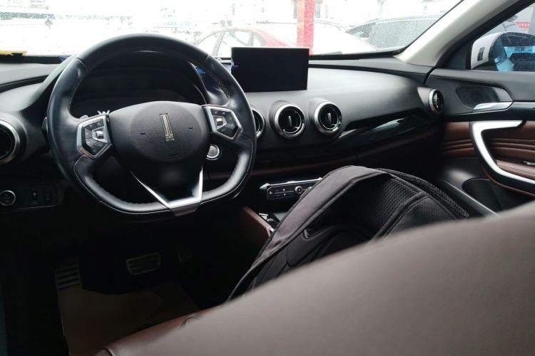 Used Wey VV7 2017 2.0T Flagship Model
