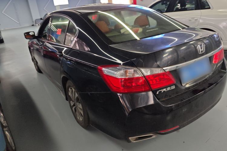 Used Honda Accord 2015 2.0L LX Comfort Edition Rear Left 45 Deg