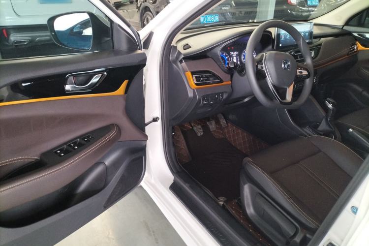 Used CHANGAN Eado DT 2019 1.6L Manual Enjoyment Model China VI Standard Driver Seat