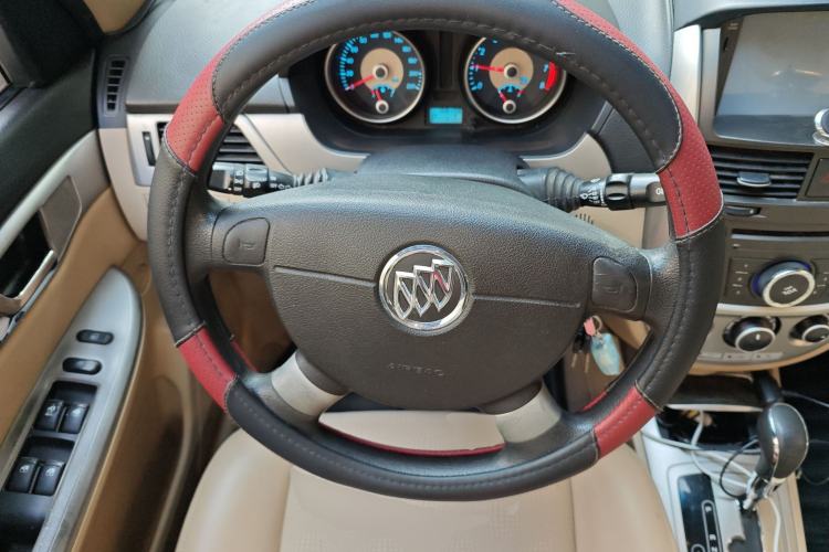 Used Buick Excelle 2013 1.5L Automatic Classic Model
