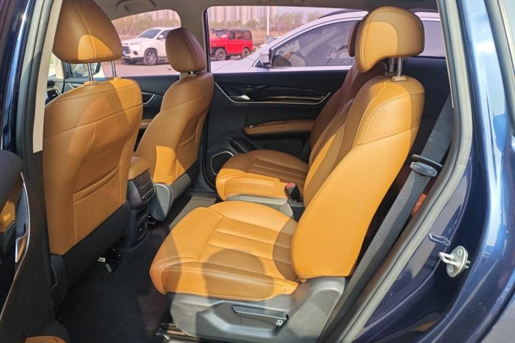 Used BYD Song MAX 2018 1.5T Automatic Smart Connect Luxury 6-Seater
