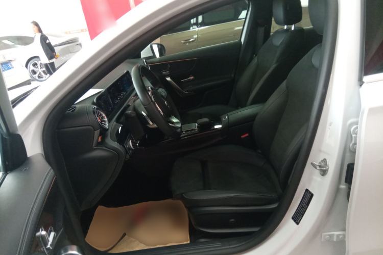 Used Mercedes-Benz A-Class 2021 A 200 L Sport Sedan Fashion Model
