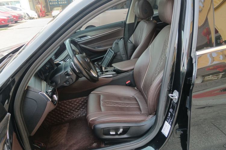 Used BMW 5 Series 2019 Updated 530Li xDrive Luxury Package