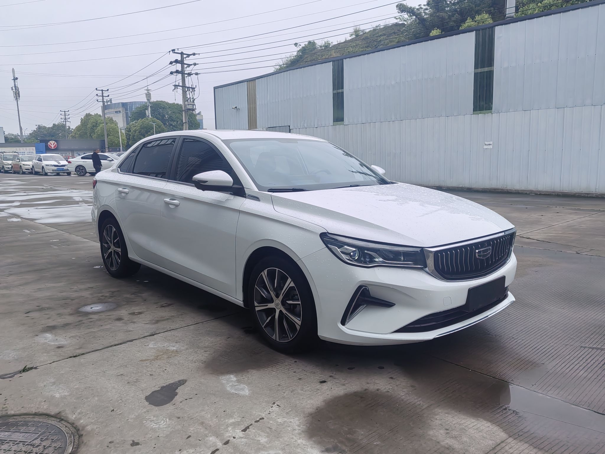 Geely Auto Emgrand 2023 4th Generation Champion Edition 1.5L CVT Prestige Model — снимка 8
