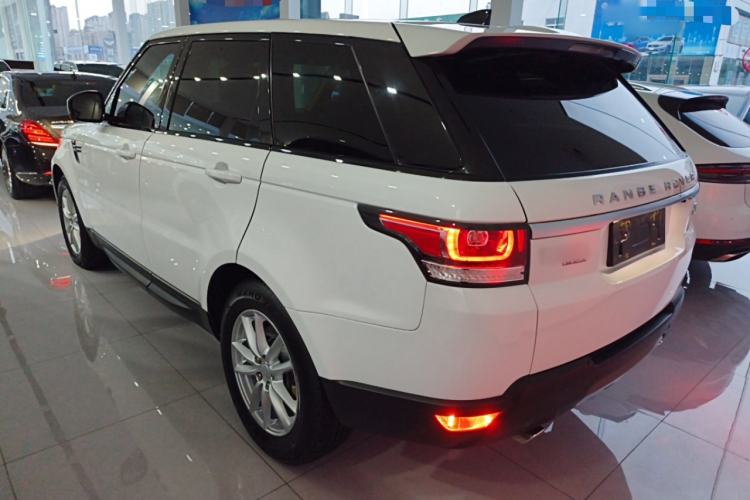 Used Land Rover Range Sport 2017 3.0 SC V6 SE Exterior 2