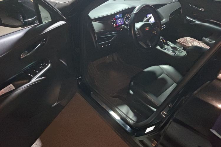 Used Cadillac XT4 2021 28T Two-Wheel Drive Tech Edition