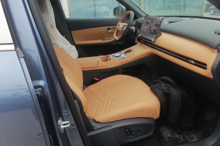 Used Geely Galaxy Galaxy Xingjian 7 EM-i 2025 120km Flagship Edition
