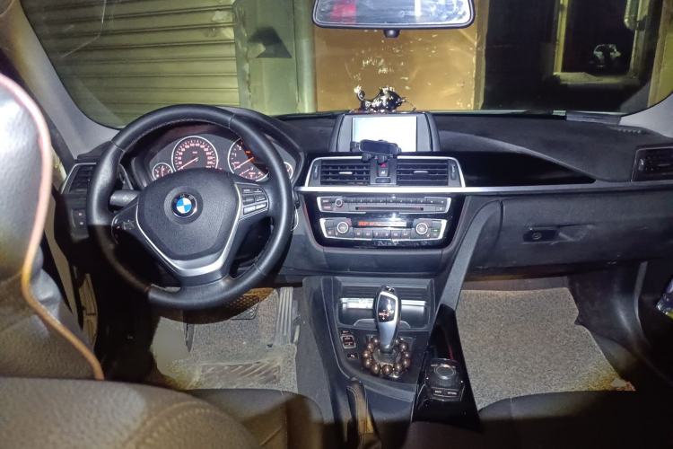 Used BMW 3 Series 2017 320Li Fashion Model
