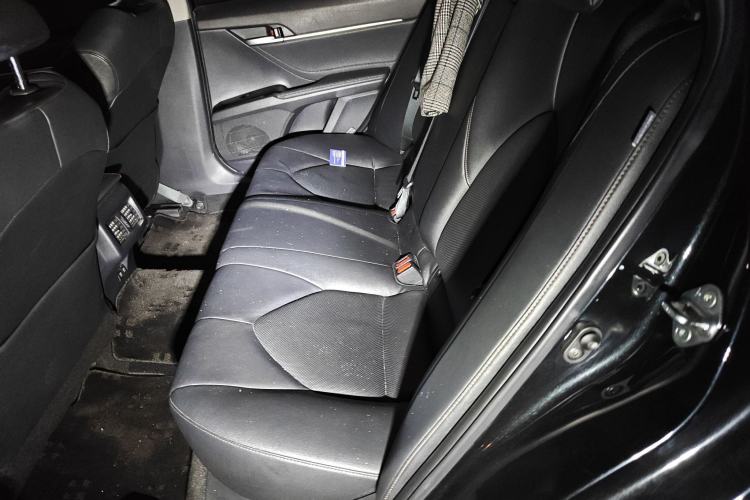 Used Toyota Camry 2019 Revised Version 2.0G Luxury Edition
