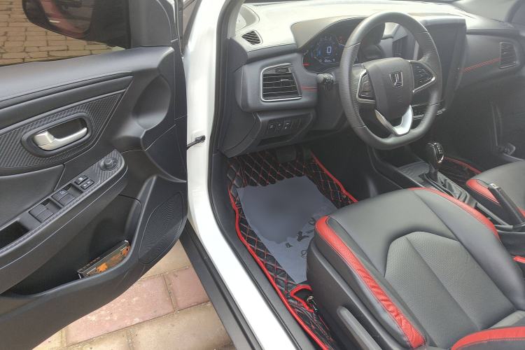 Used Luxgen U5 SUV 2017 1.6L CVT Jazz Edition
