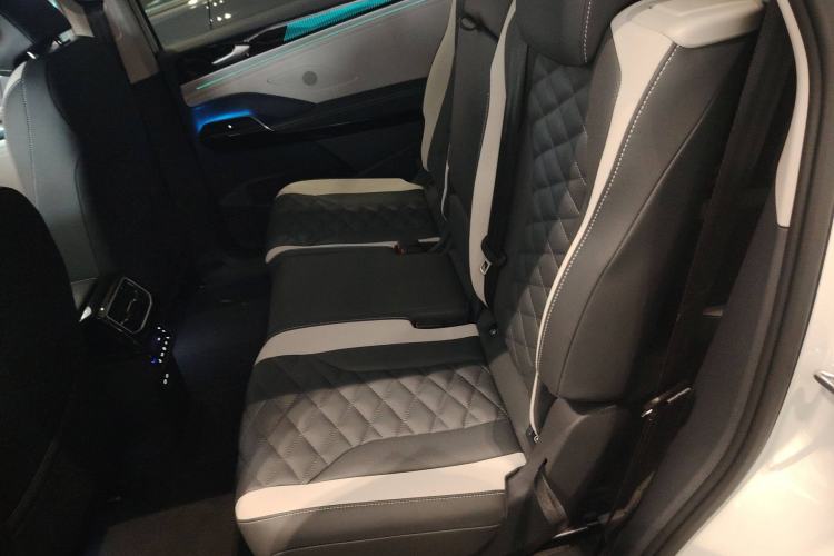 Used Volkswagen ID.6 CROZZ 2024 PRO Model
