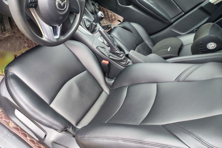 Used Mazda 3 Axela 2016 Sedan 1.5L Manual Comfort Model Left Front Seat