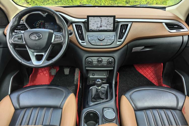 Used Soueast DX7 2015 1.5T Manual Luxury Model
