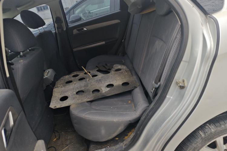 Used Dongfeng Aeolus H30 2010 1.6L Automatic ZunYa Trim