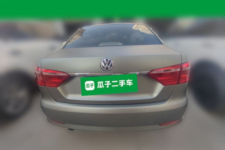 Used Volkswagen Lavida 2013 Revised Classic 1.6L Automatic Fashion Edition
