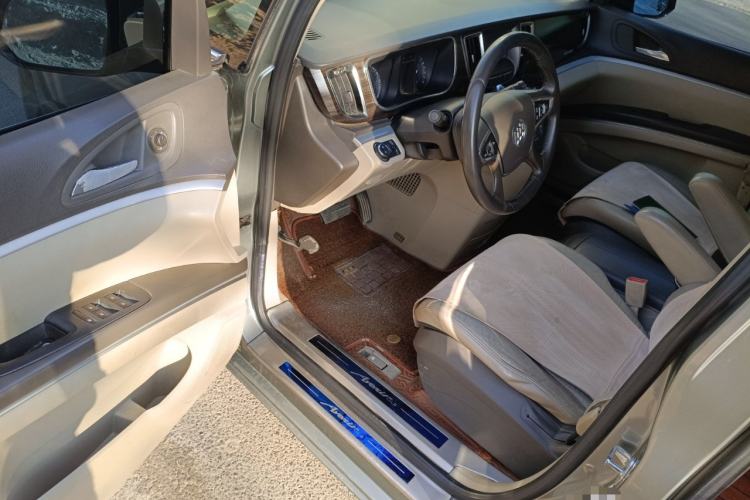 Used Buick GL8 2013 3.0L GT Luxury Business Haoya Edition