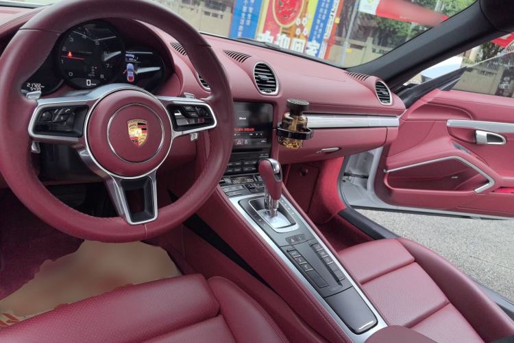 Used Porsche 718 2020 Cayman 2.0T
