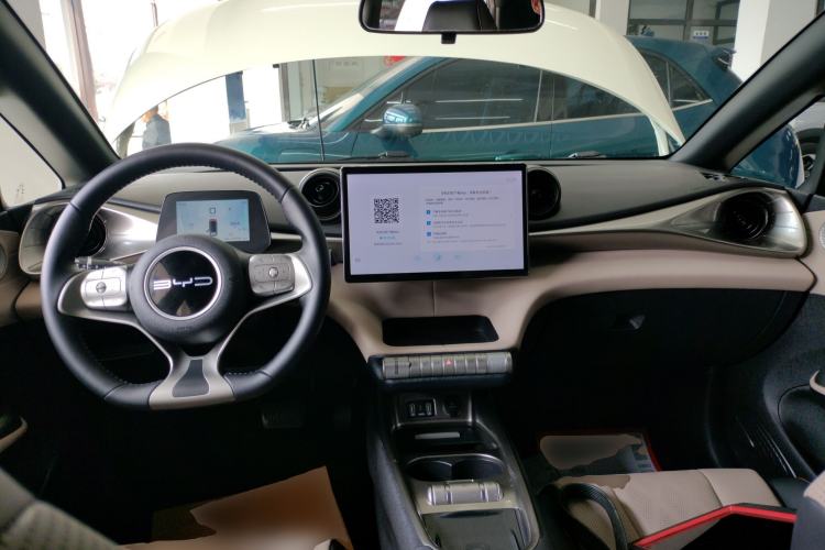 Used BYD Dolphin 2023 420 km Fashion Edition