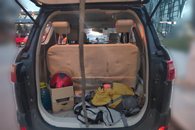 Used Dongfeng Fengon 370 2016 1.5L Manual Standard Edition SFG15-02 7 Seats Trunk