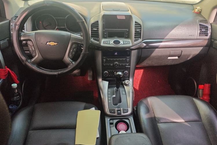 Used Chevrolet Captiva 2017 2.4L 4x4 Flagship Edition 7-Seater