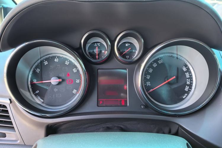 Used Opel Zafira 2013 1.4T Five-Seat Comfort Version