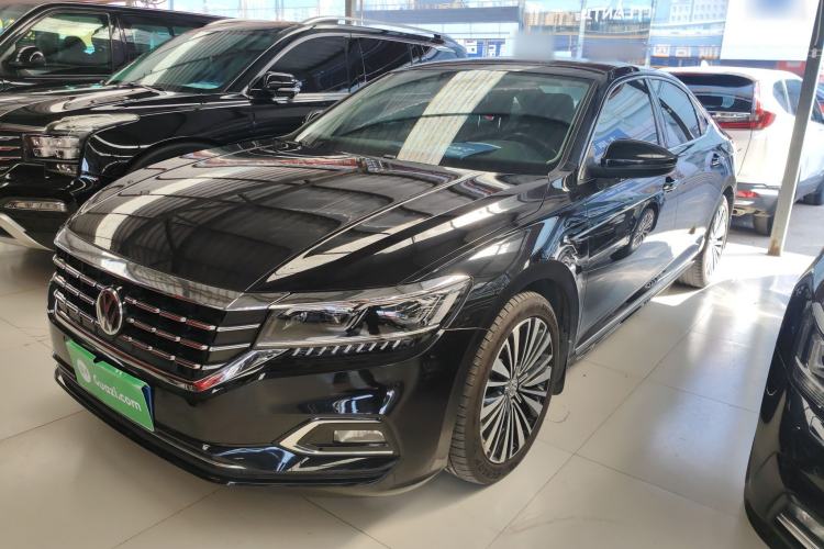 Used Volkswagen Passat 2019 330TSI Luxury Edition China VI Standard