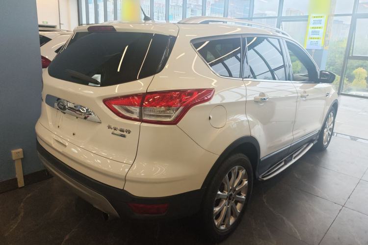 Used Ford Kuga 2015 1.5L GTDi Four-Wheel-Drive Elite Model Rear Right 45 Deg