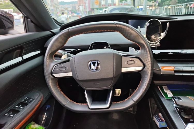 Used CHANGAN UNI-V 2022 1.5T Sport Edition
