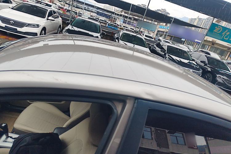 Used Hyundai Celesta 2015 1.6L Automatic Comfort Model