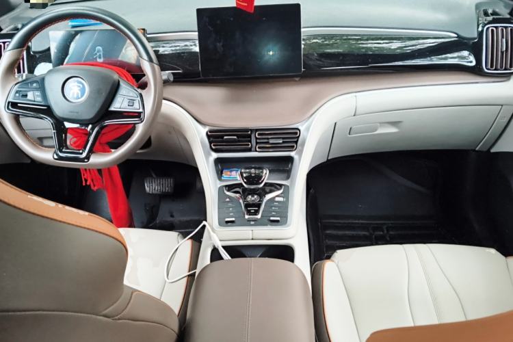 Used BYD Song Pro New Energy 2022 DM-i 51km Luxury Model Center Console