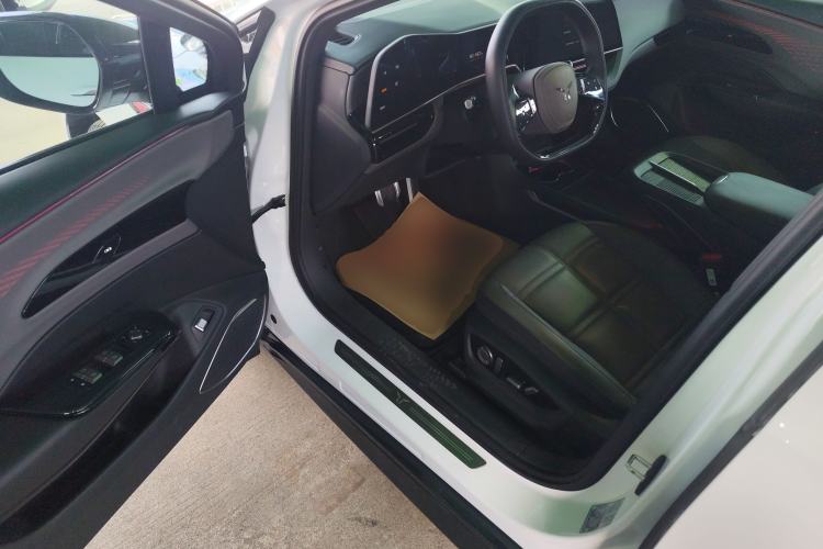 Used Hongqi EH7 2024 690 Pro
