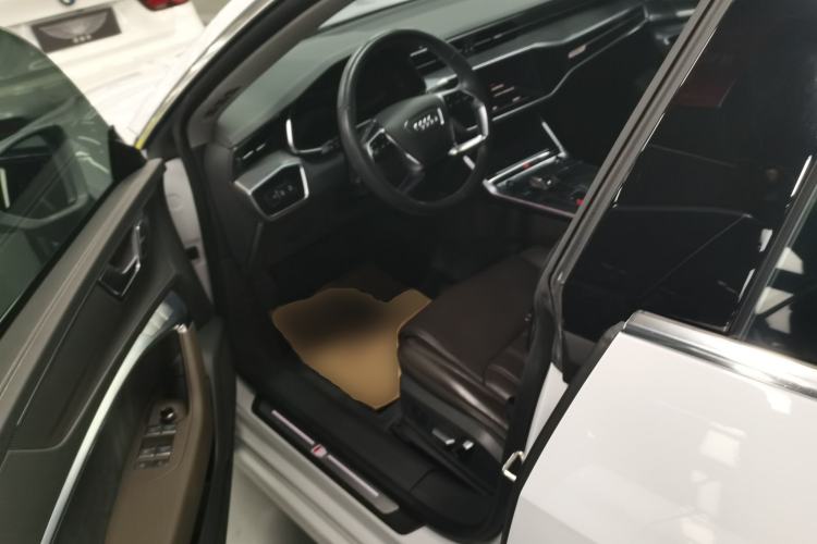 Used Audi A7L 2022 45 TFSI quattro S-line Visionary Crystal Package
