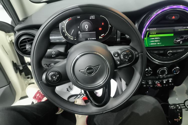 Used MINI MINI 2021 1.5T COOPER Classic Edition Five-Door Version
