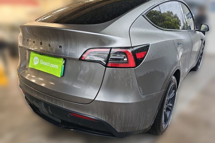 Used Tesla Model Y 2024 Rear-Wheel-Drive Version Rear Right 45 Deg