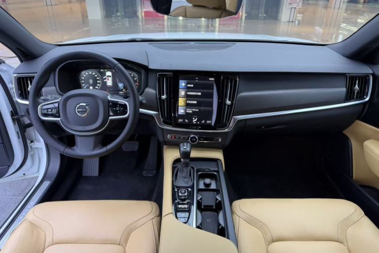 Used Volvo V90 2019 Cross Country T5 AWD Smart Range Version China V Standard